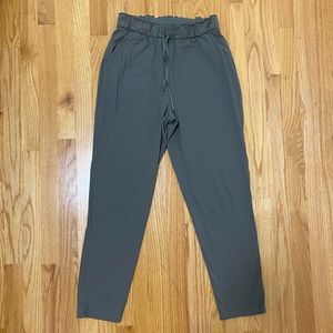 lululemon On the Fly Olive Green Pants | size 6